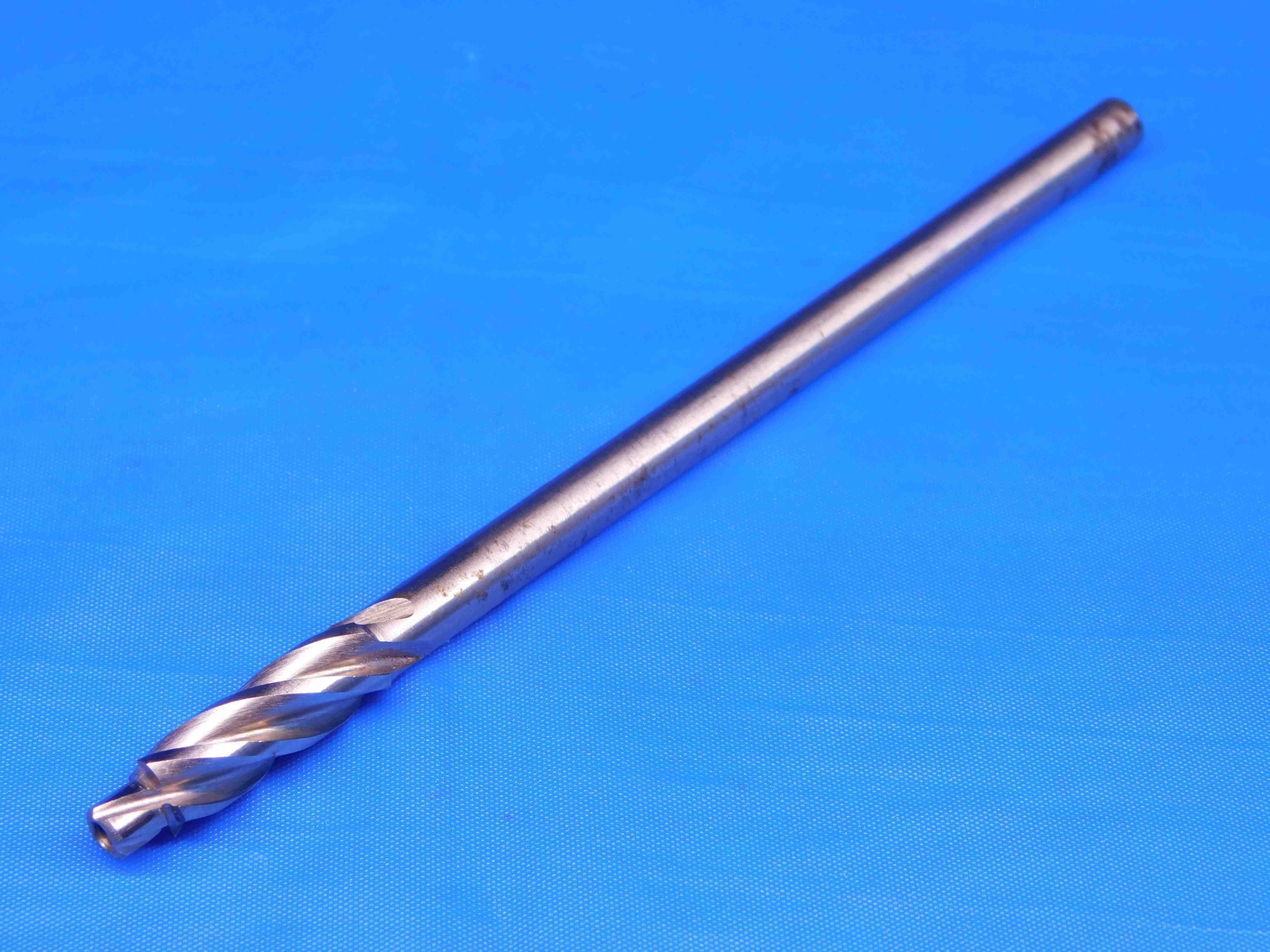 CMTC 4.30mm PILOT 6.70mm O.D. HSS COUNTERBORE 7/32 SHANK 4 FLUTE CNC MILLING