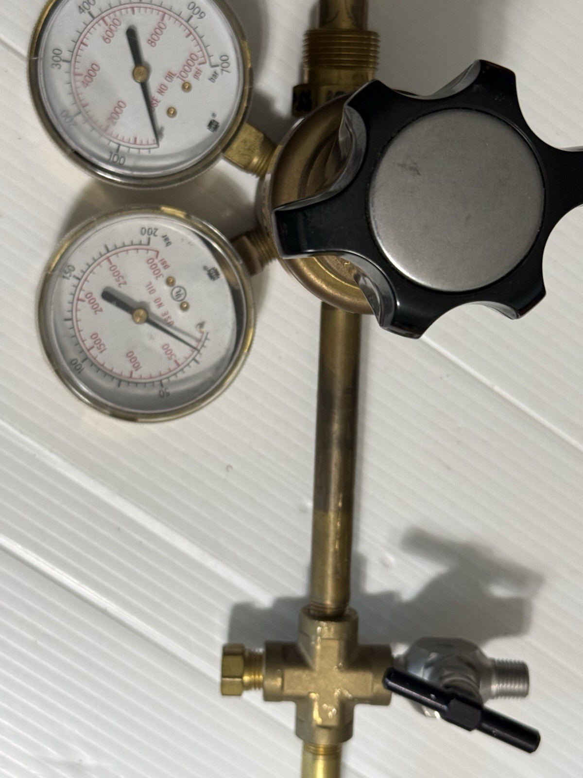 Harris 8700-1500-677 Ar, He, N2 High Delivery Pressure Regulator PN: 3200320