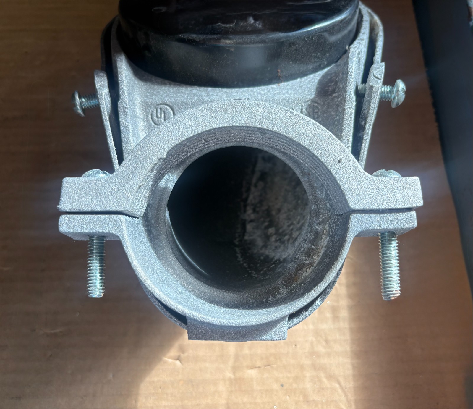 Appleton/Emerson ECO-107 3″ Weatherhead Clamp-on Service Entrance Cap