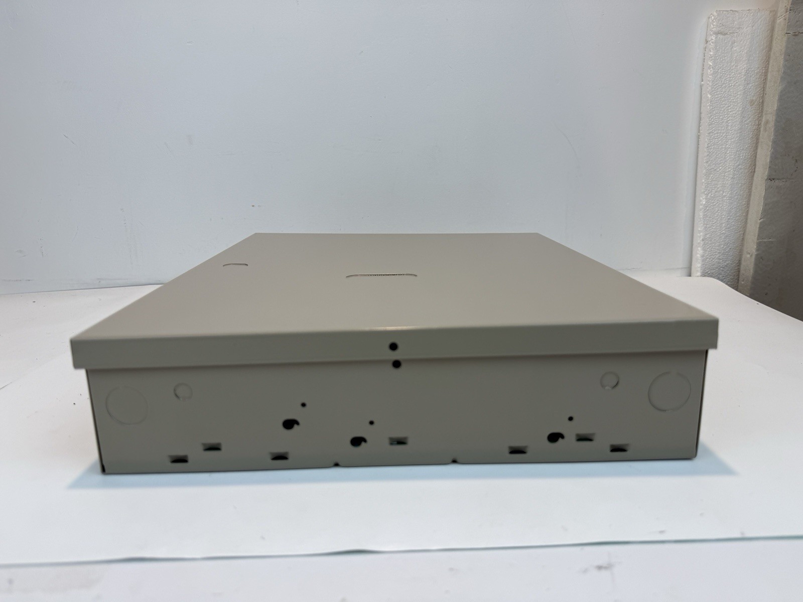 Honeywell ADEMCO VISTA-20P Alarm Control Panel Board w/ Metal Cabinet Enclosure