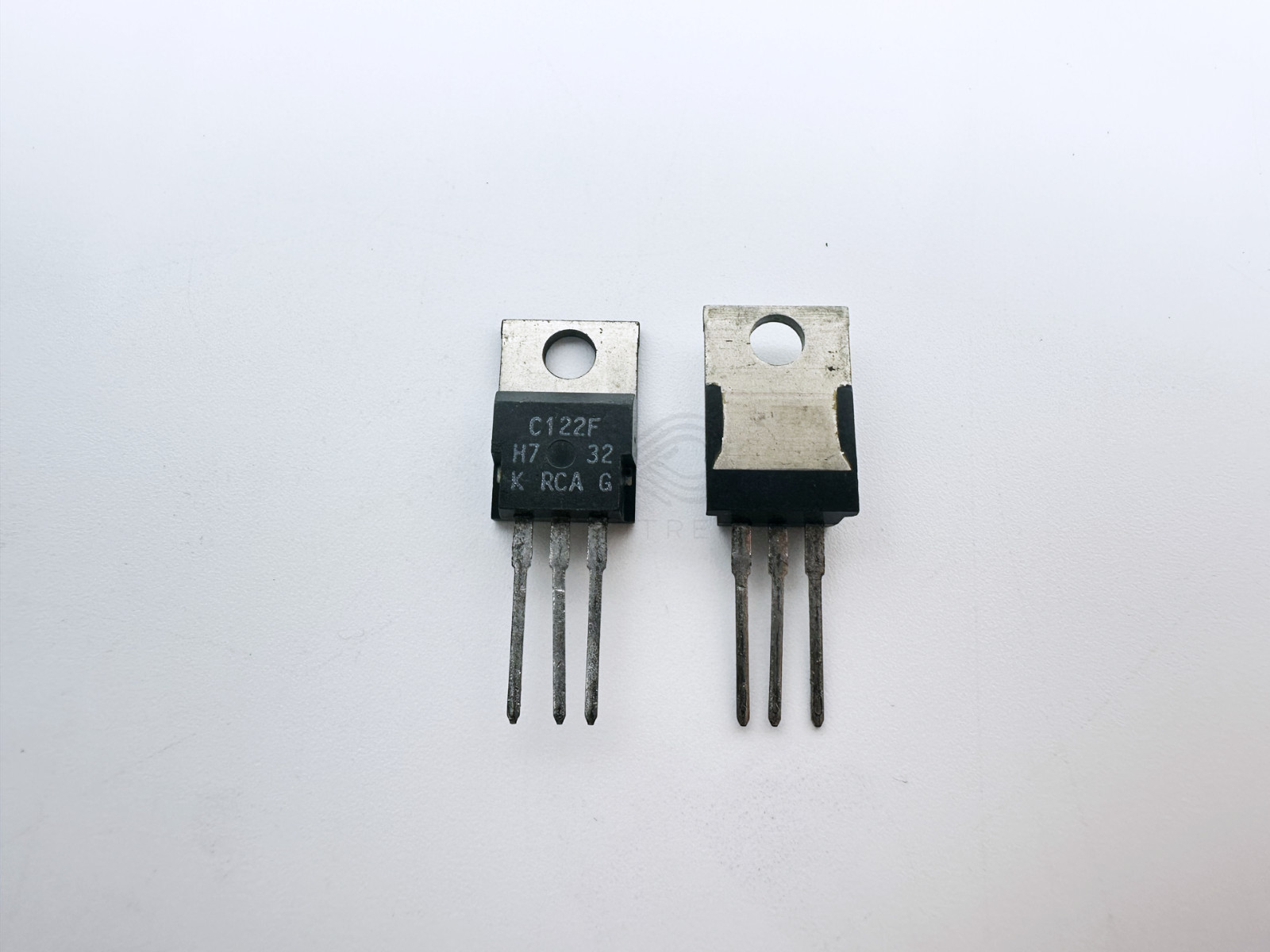 C122F RCA 8A 50V SCR Thyristor TO-220AB