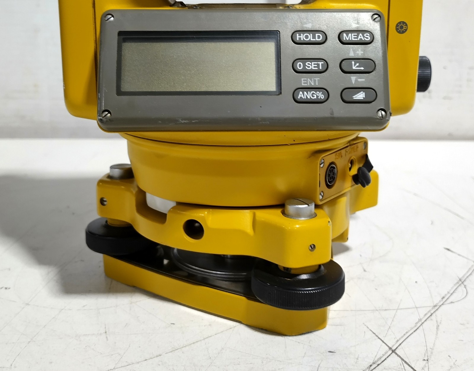 Topcon GTS-300 / GTS-304 7.2V DC Professional Electronic Survey Total Station