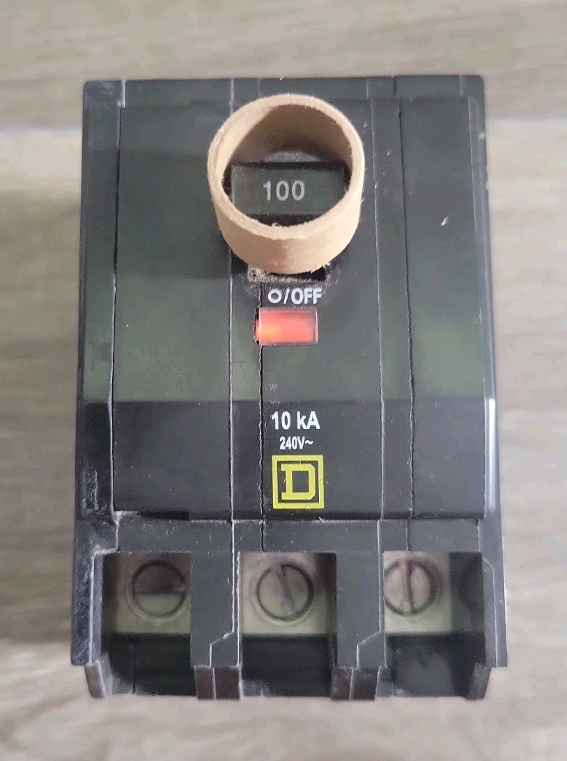 QOB3100 SQUARE D Circuit Breaker (QOB) Standard, 100A, 3-Phase 240 Vac, Bolt-On