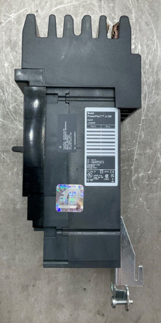 NEW SQUARE D JJA36200 I-LINE POWERPACT CIRCUIT BREAKER 200A 600V 3P 50/60Hz