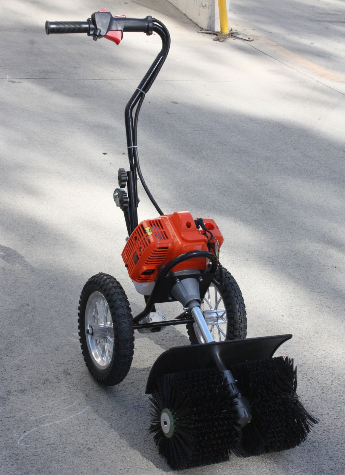 WALK BEHIND 52CC GAS POWER BROOM SNOW ARTIFICIAL GRASS SWEEPER CLEANER
