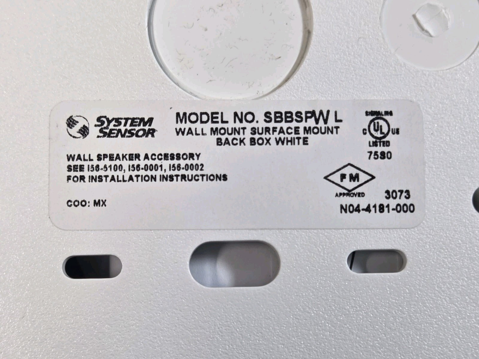 SYSTEM SENSOR SBBSPWL L-SERIES WHITE SURFACE WALL MOUNT SPEAKER BACKBOX – NEW