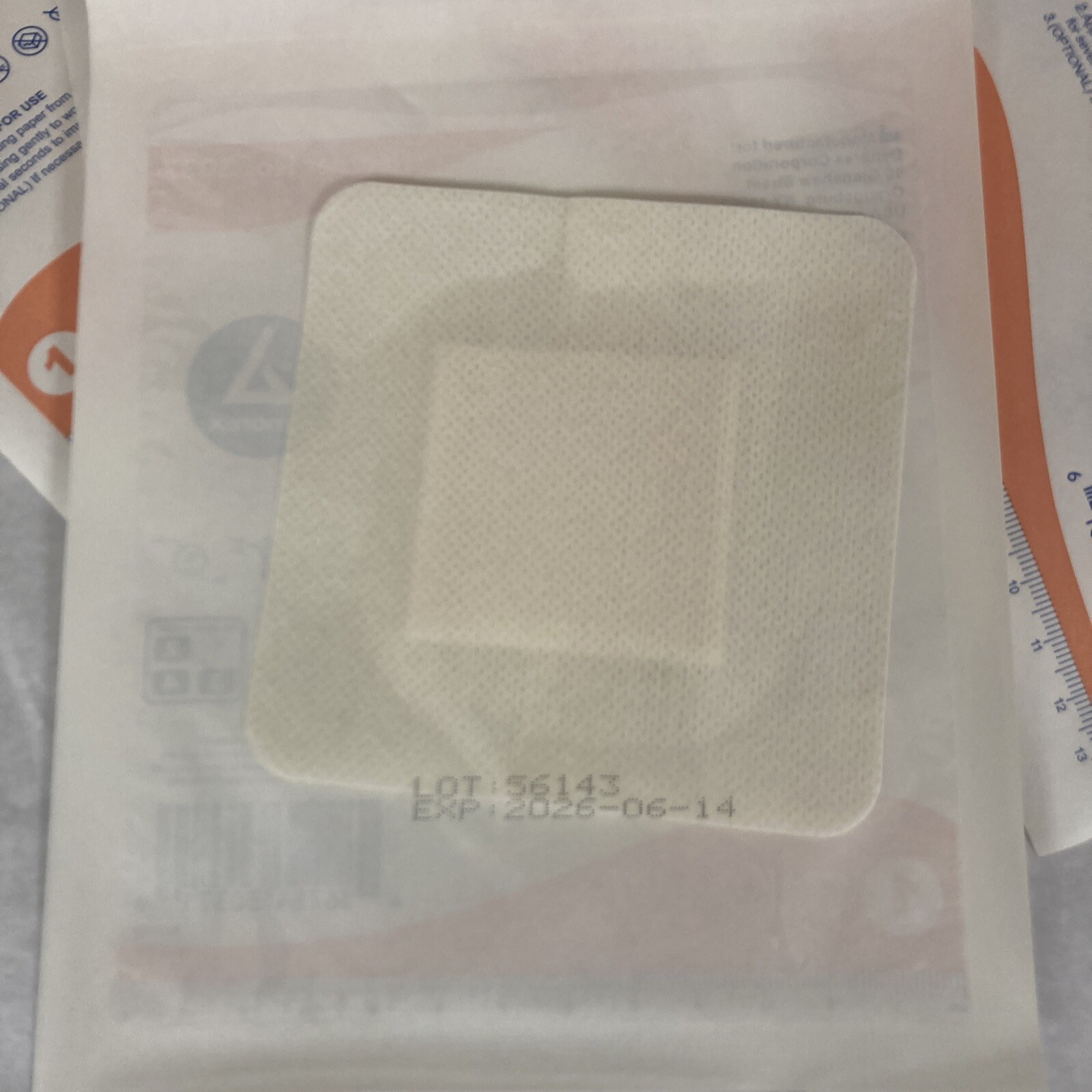 Dynarex 3037 DynaFoam Waterproof Bordered 4″x4″ Foam Dressing – 1 each