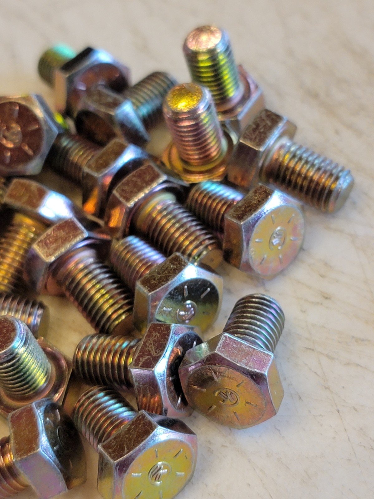 5/16″-24 x 1/2″ Hex Bolts Cap Screws, Grade 8, Yellow Zinc. 25pk. 10C