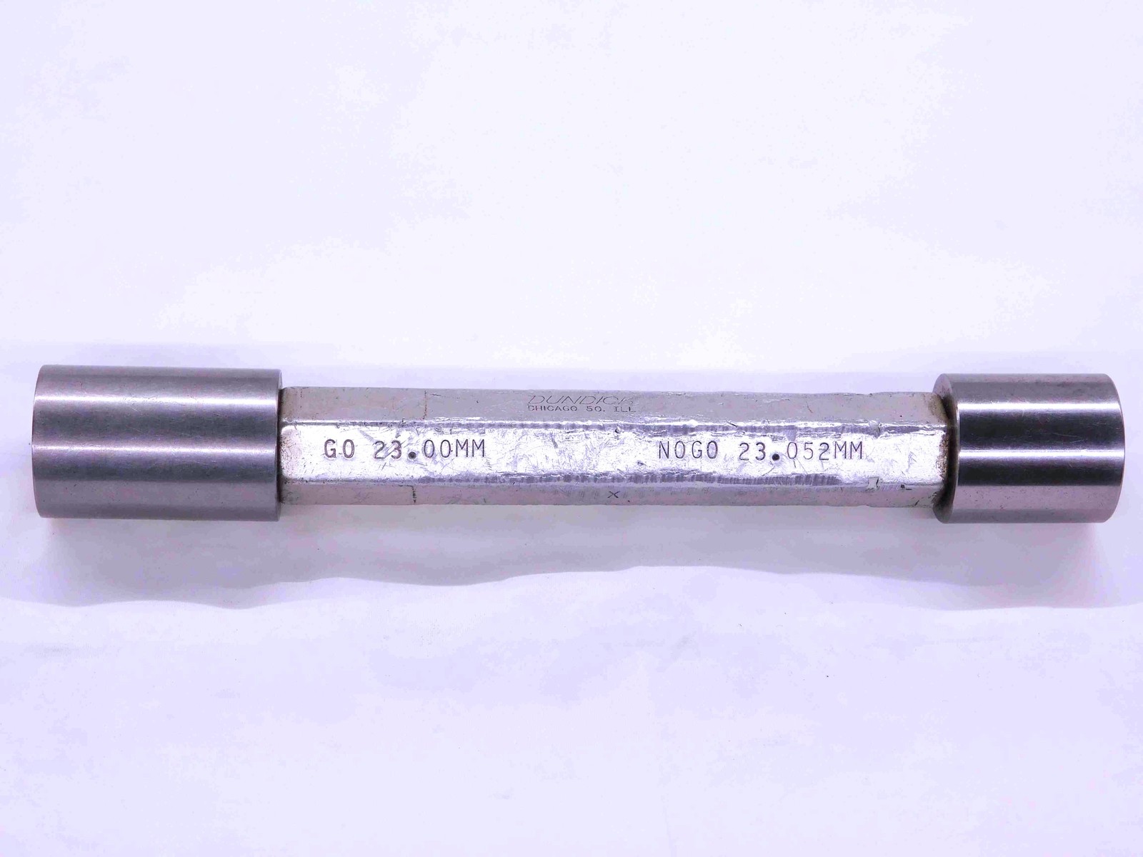 23.000 & 23.052 CLASS X METRIC PIN PLUG GAGE GO NO GO ONSIZE 23 mm .9055 23.00