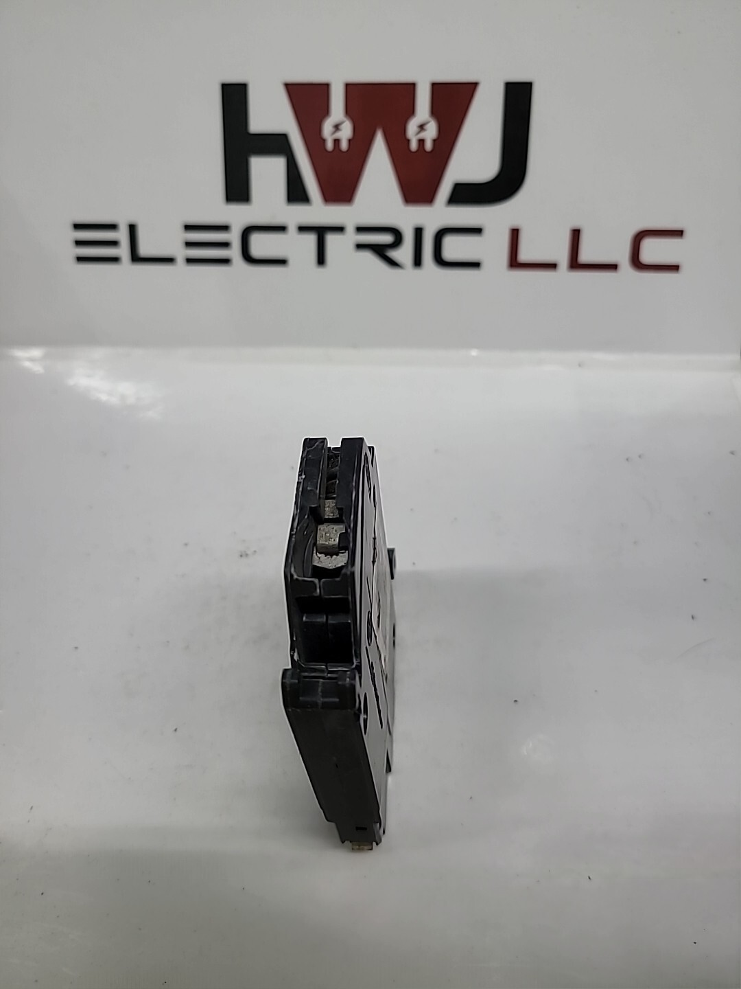 GE THQP115 15A I POLE Thin Style Circuit Breaker (Lot Of 10)