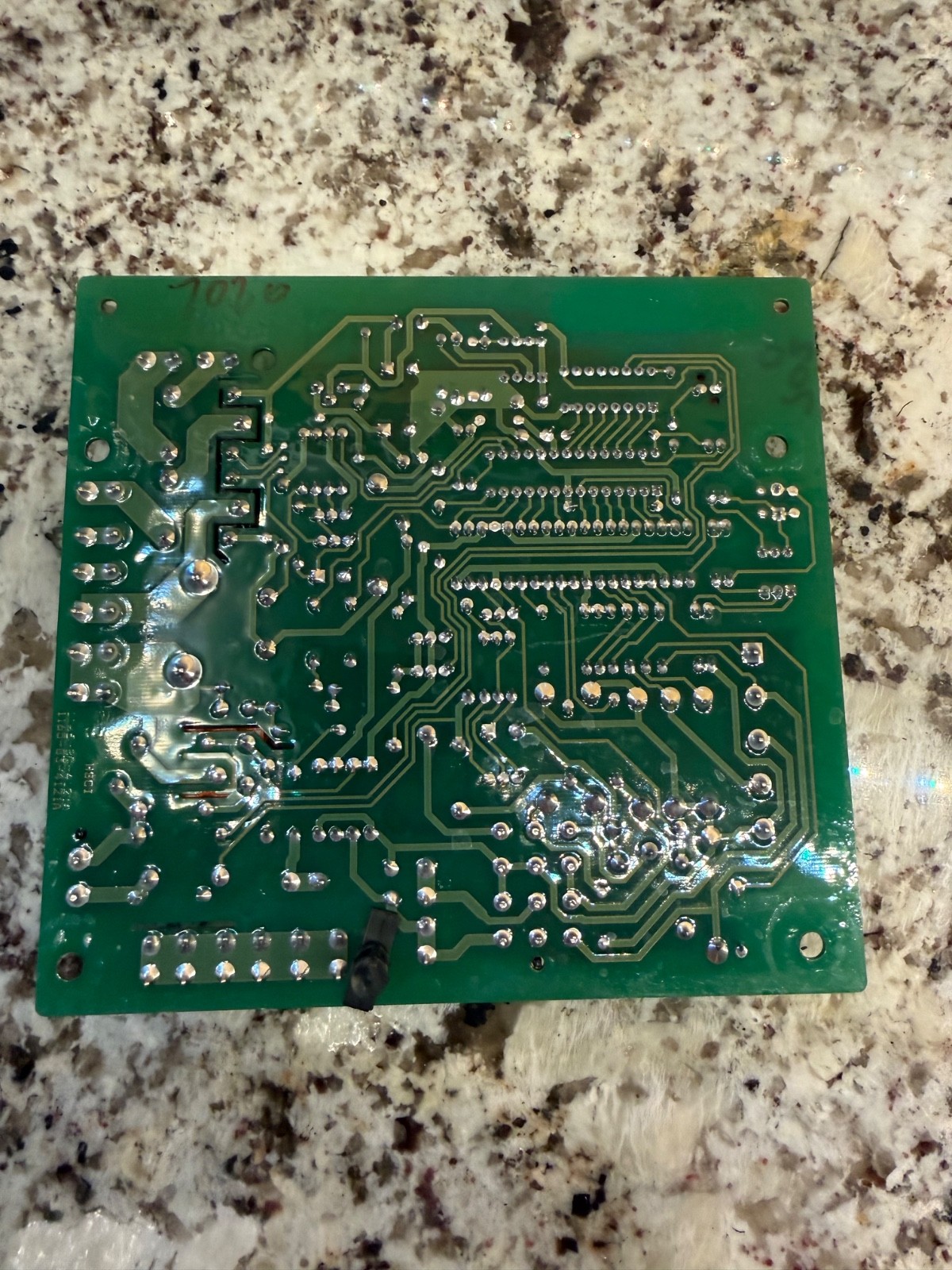 OEM Goodman Furnace Circuit Control Board Part PCBBF132 1165-410 TESTED
