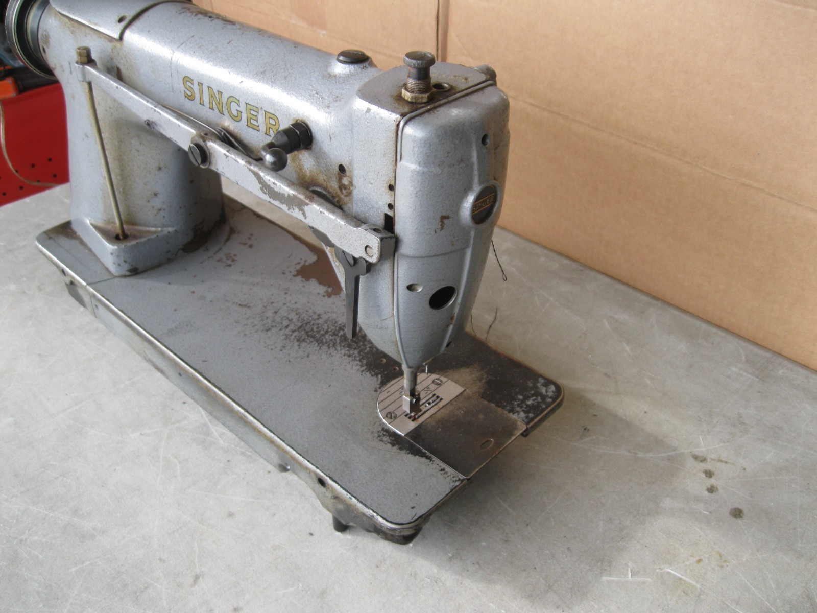 Singer 251-12 Upholstery Machine–FOR PARTS / REPAIR–UNTESTED–AS IS