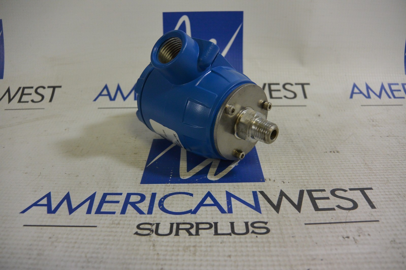 BAY TRANSMITTERS PT-200 0200 PSIG 4-20mA 24VDC PRESSURE TRANSMITTER- NEW IN BOX