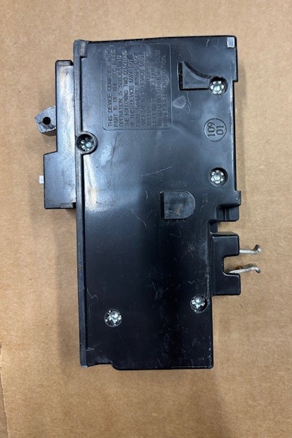 Square D HOM115PCAFI Circuit Breaker