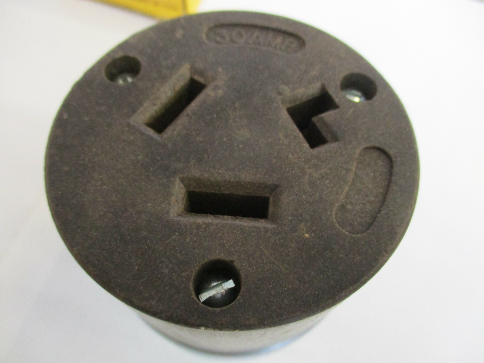 Hubbell 9341 Armored Connector Body 3W 30A 125/250V AC or DC