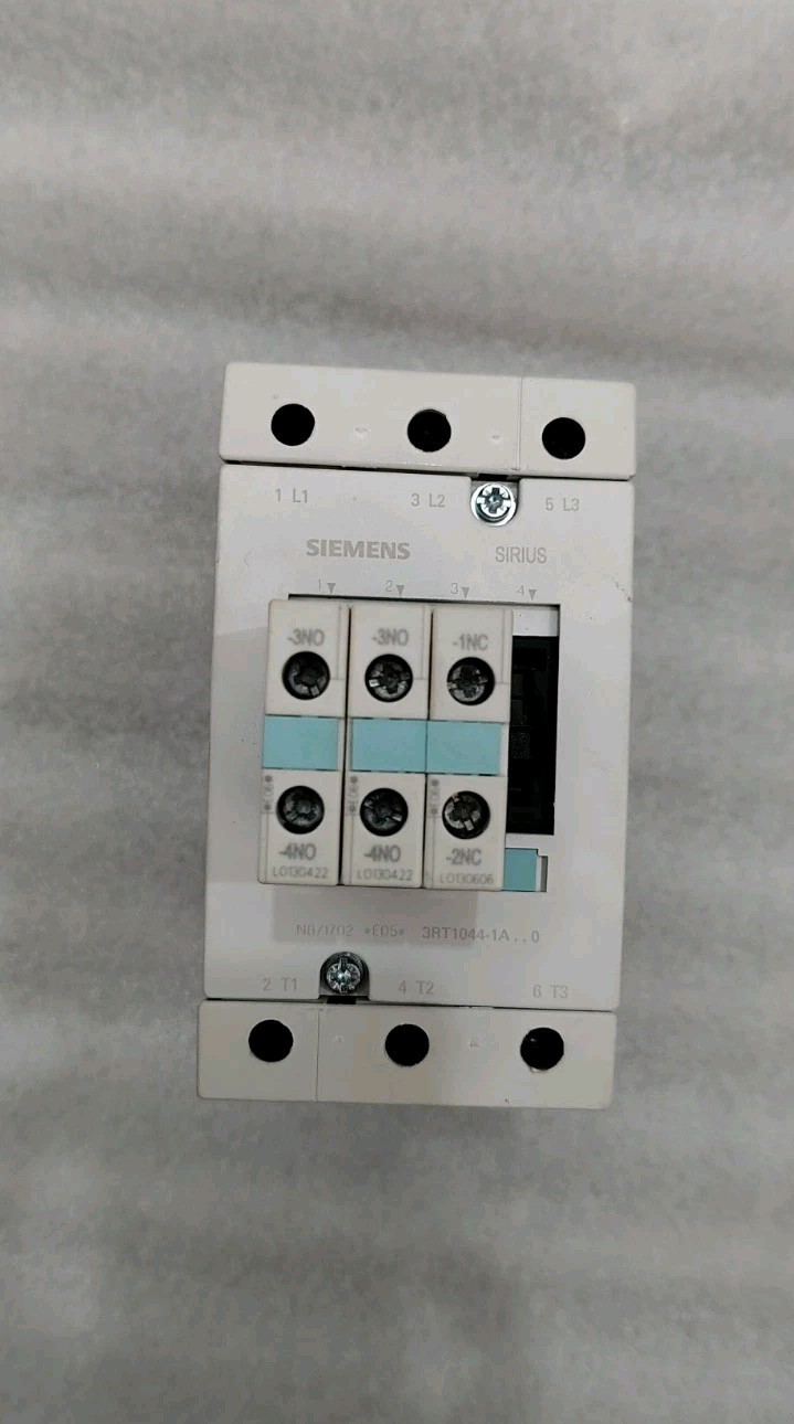 SIEMENS SIRIUS 3RT1044-1A…0 3POLE 100A CONTACTOR FREE FAST SHIPPING FEDEEX