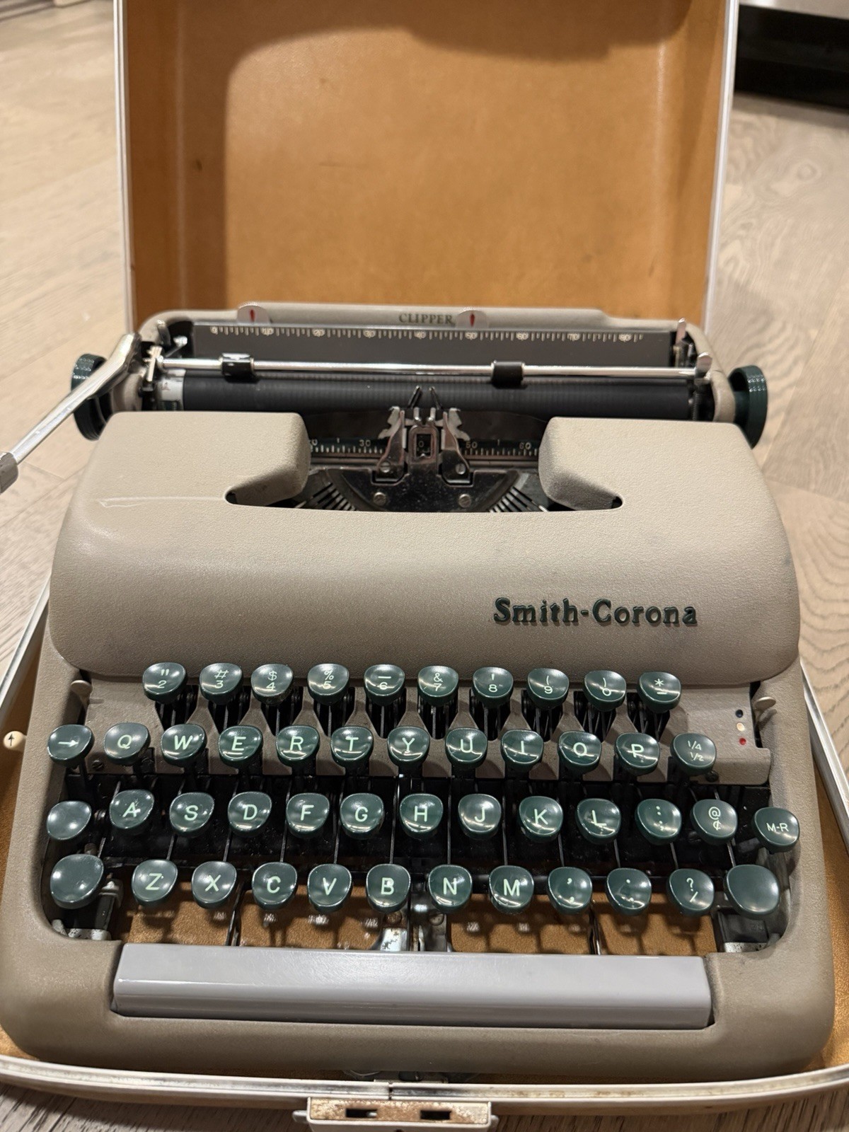 Smith-Corona Clipper Typewriter with Hard Carrying Case, Green Keys