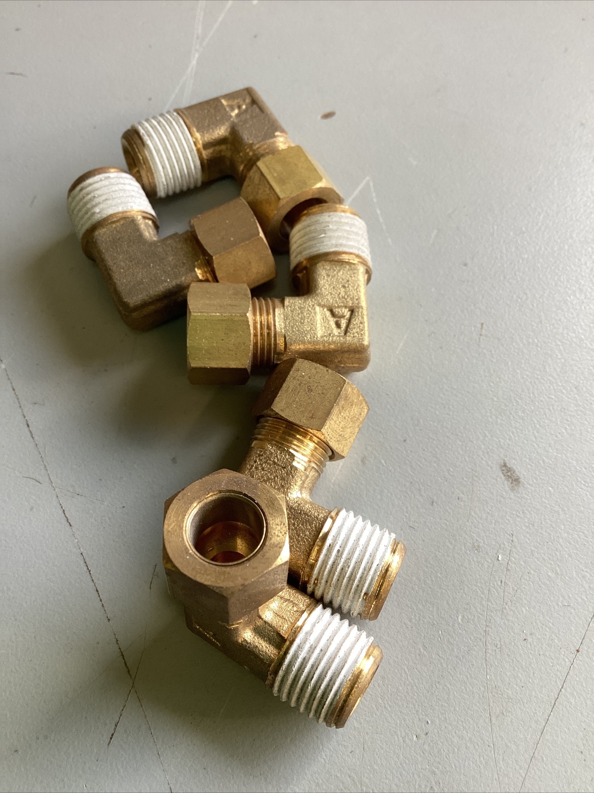 5 PC – Brass Compression Elbow Fitting 3/8”OD Tube x 1/8″ NPT Male Pipe