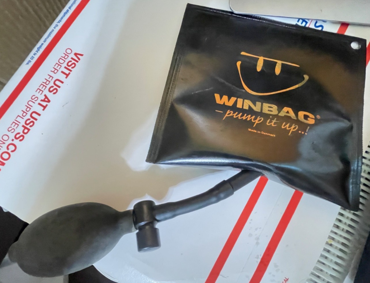 Winbag 300 Pounds Lifting Power Bag Size: 6.25″ W x 5.75″ L(D18)