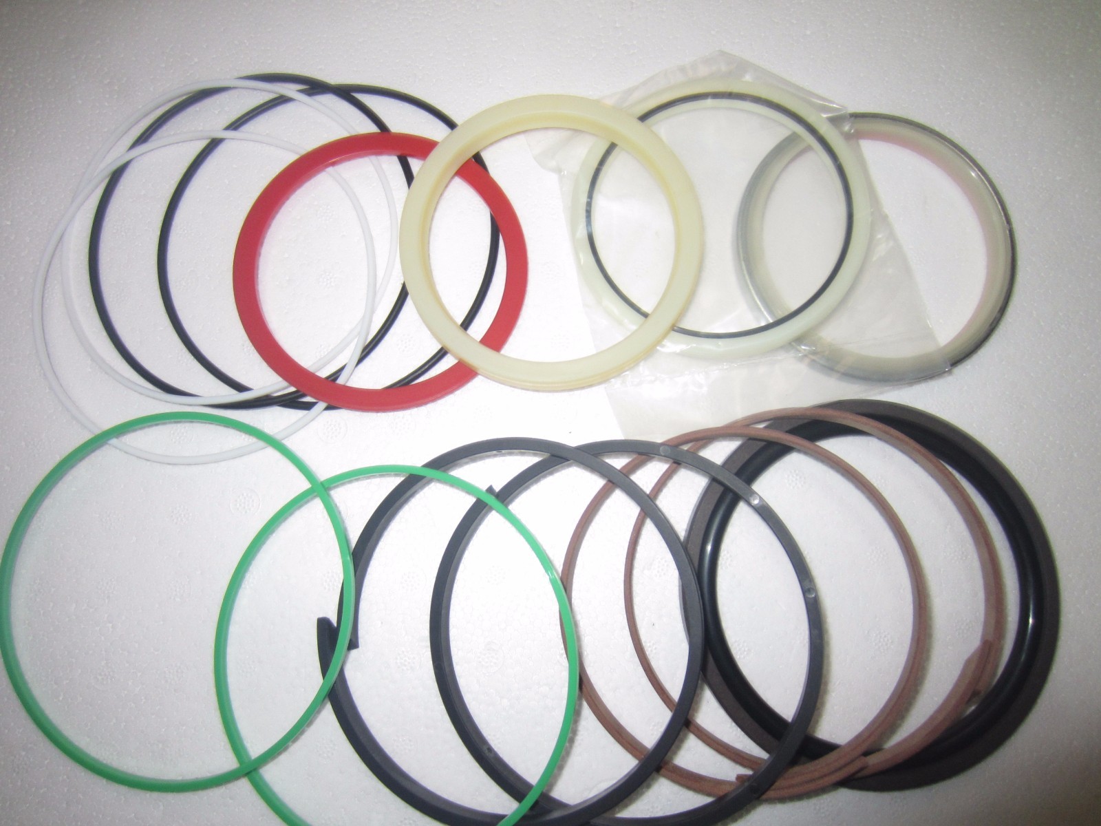 LZ010940 bucket seal kit fits case cx210c cx235c ,sumitomo,link blet