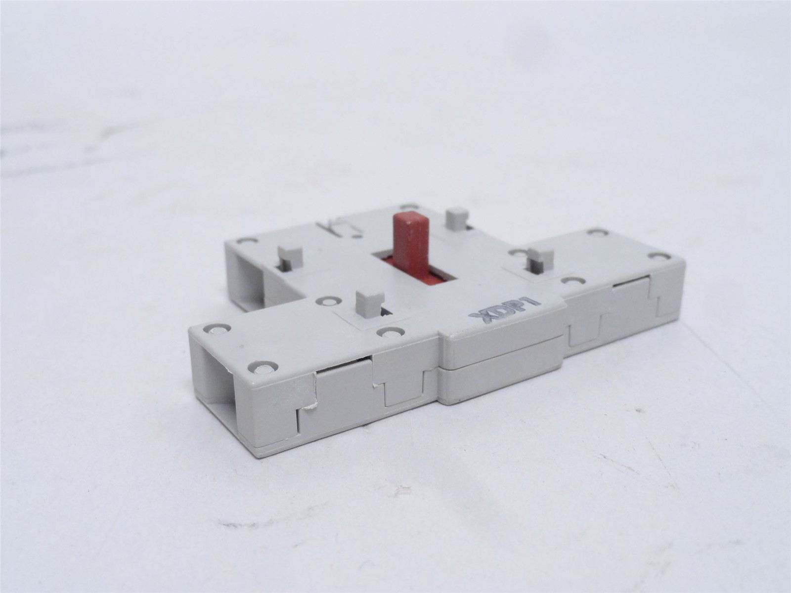 244277 New-No Box; Hubbell HBLAC1 Aux Contact; 1-NO; 1-NC; 10 Amp; 600VAC