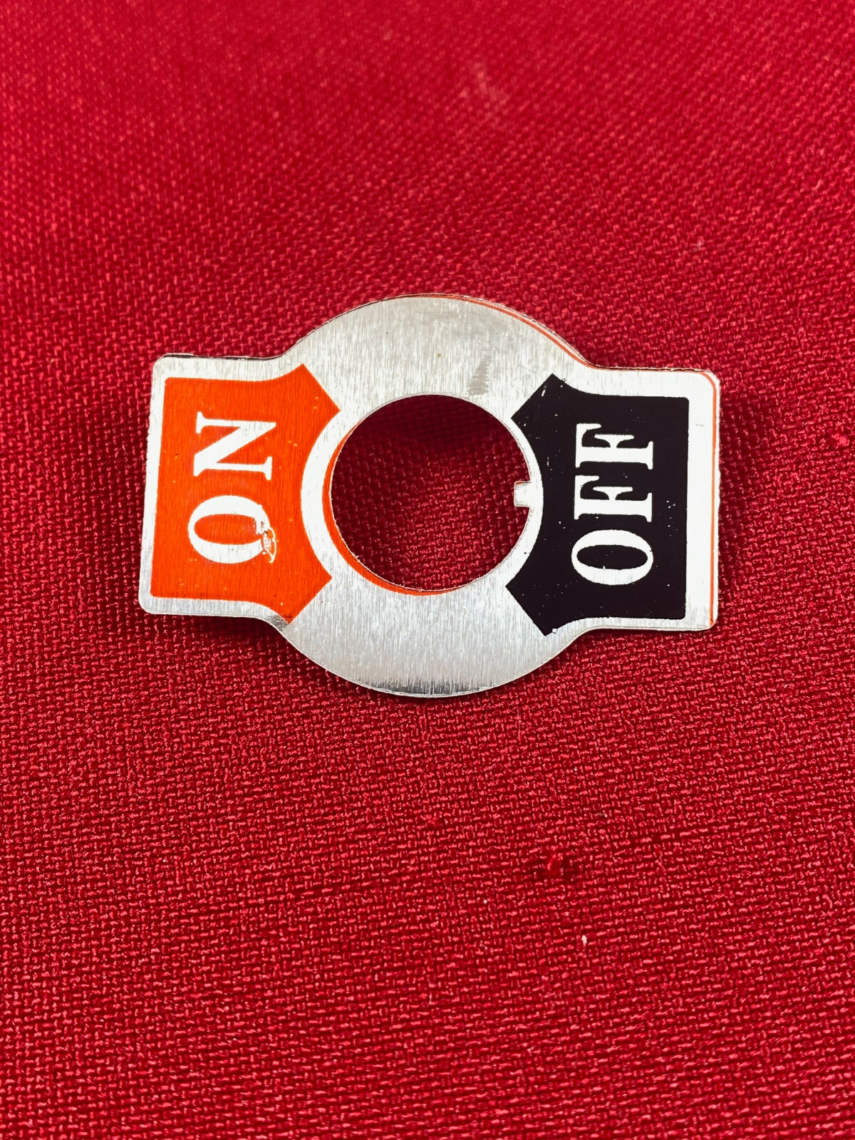 E10TA301 Black/Gray/Red On/Off Markings Aluminum Toggle Switch Plate