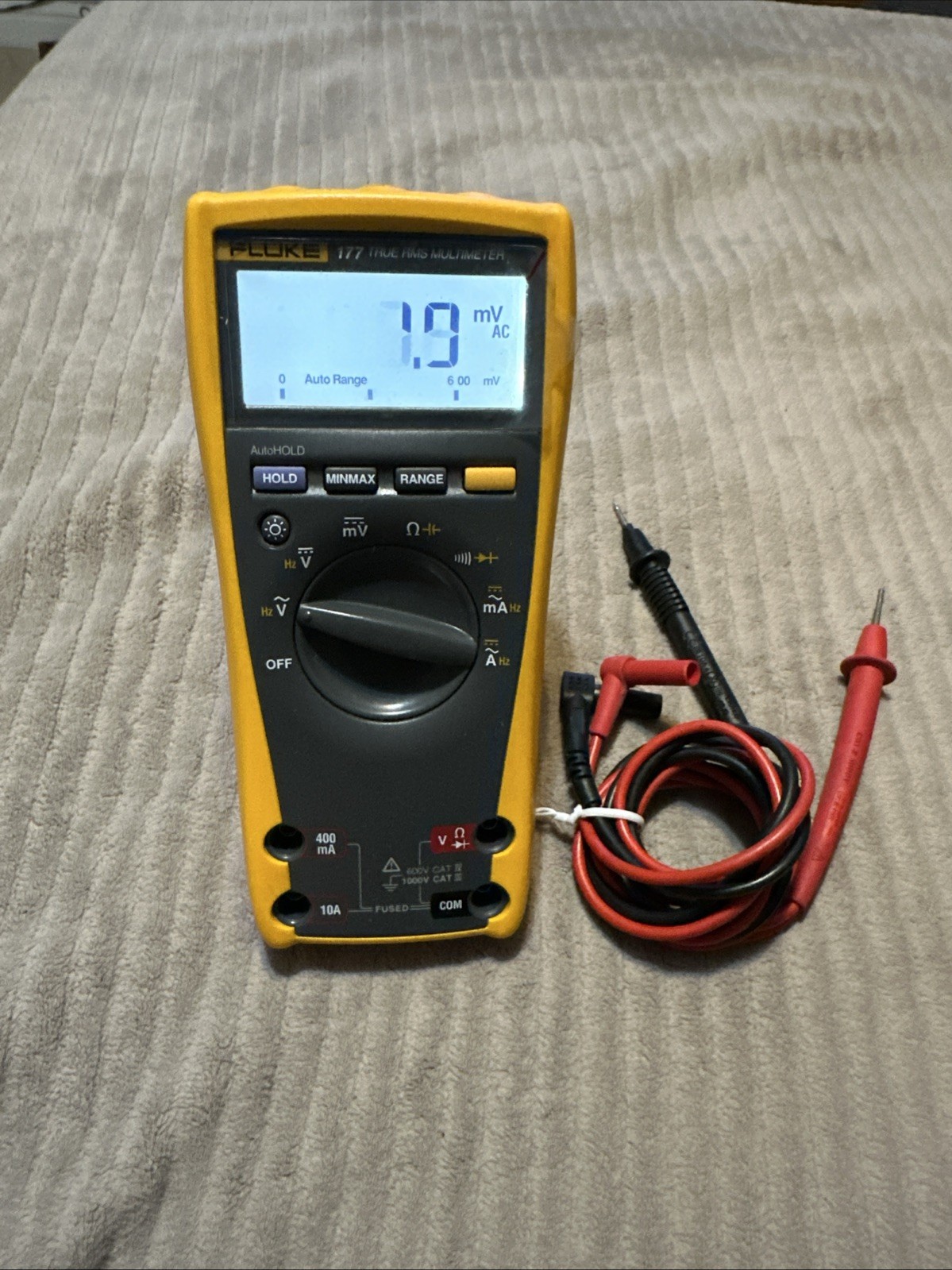 Fluke 177 True RMS Handheld Digital Multimeter CAT III 1000V AC/DC Resistance