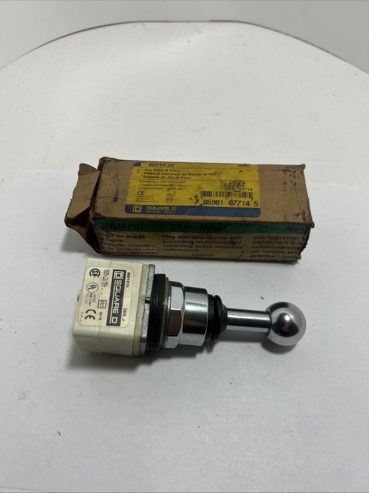 Joy Stick (5 Pos.) Momentary 9001K35 New Open Box. 07714 5