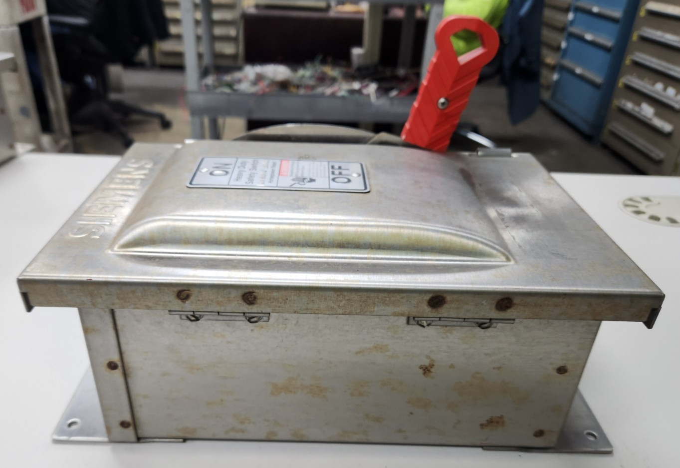 😎 SIEMENS 30 AMP STAINLESS NON-FUSED SAFETY SWITCH 600 VAC 30 HP HNF361S