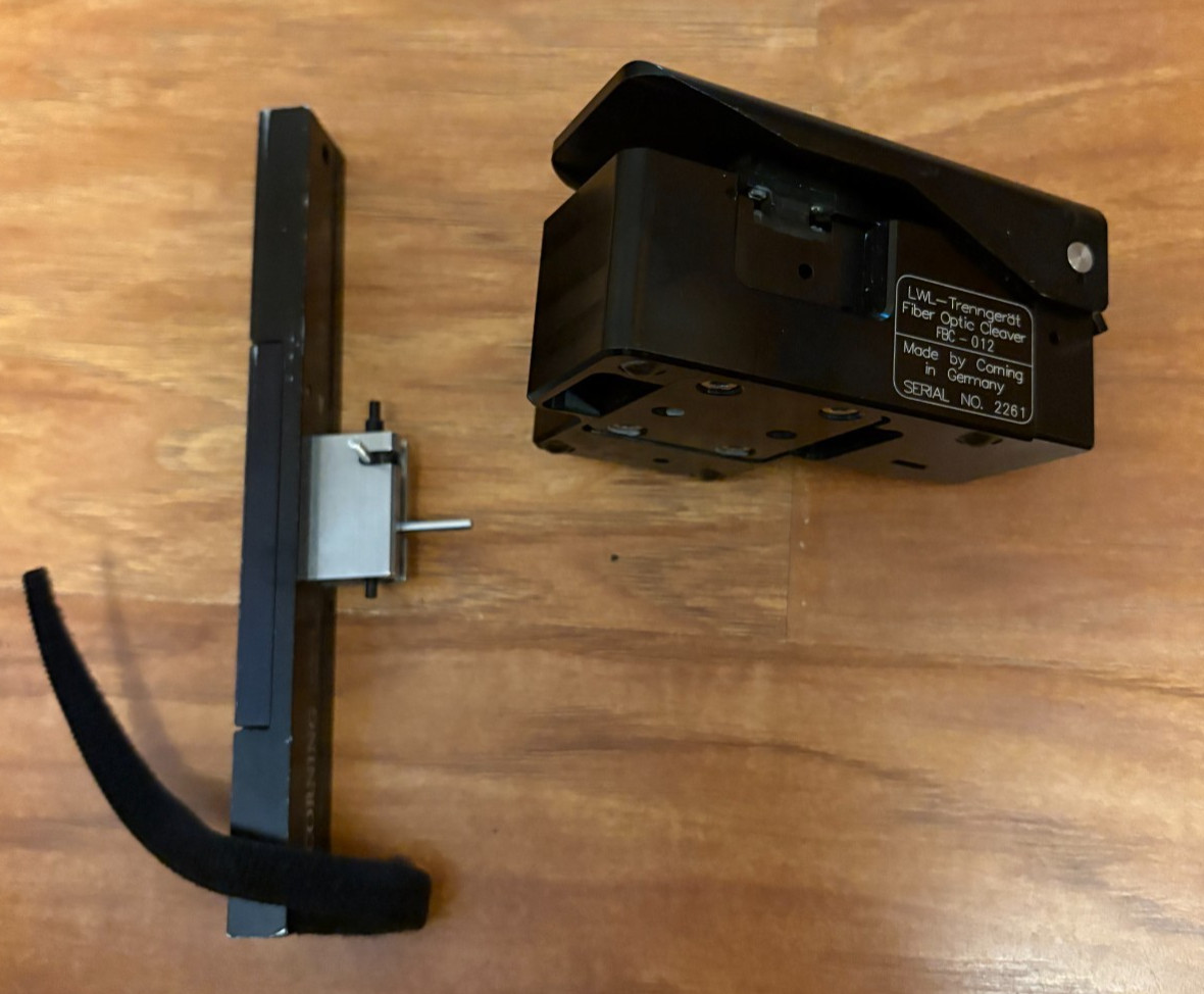 Corning FBC-012 Fiber Optic Cleaver & CamSplice Mechanical Splice Assembly Tool