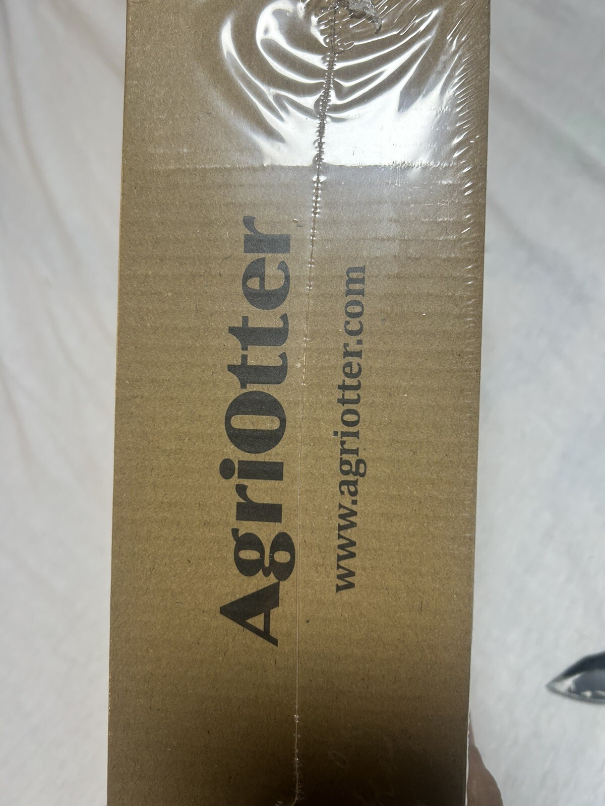 AgriOtter Electric Fence Energizer 40 Acre 10 miles 2 in 1 Powered by Battery