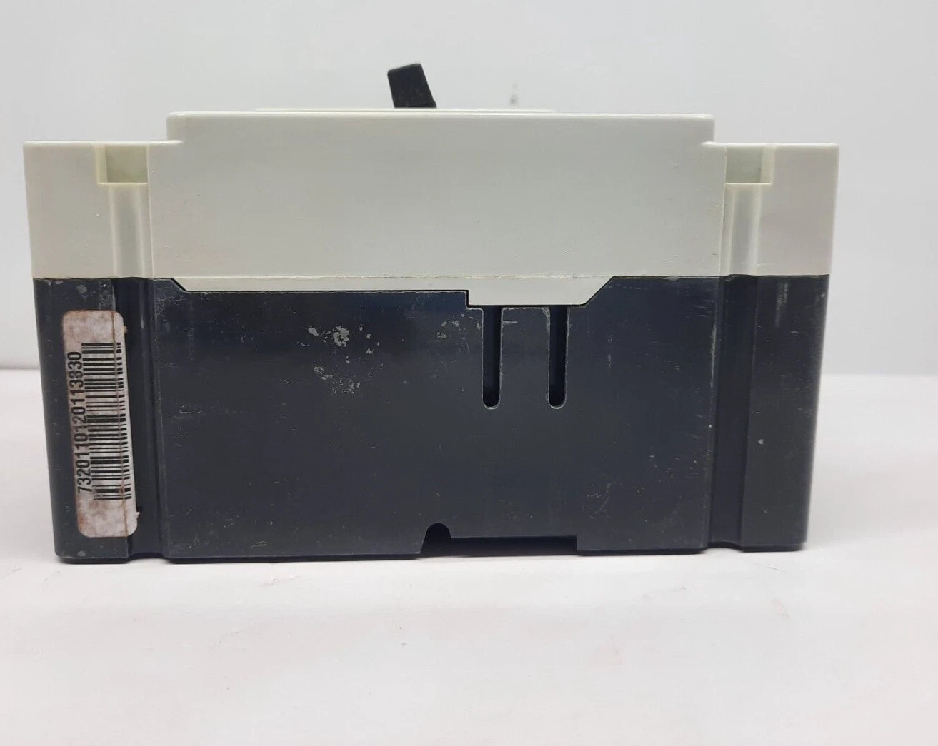 CUTLER HAMMER HFWF3100VL3 POLE 100 AMPS HFW 70K CIRCUIT BREAKER 690VAC