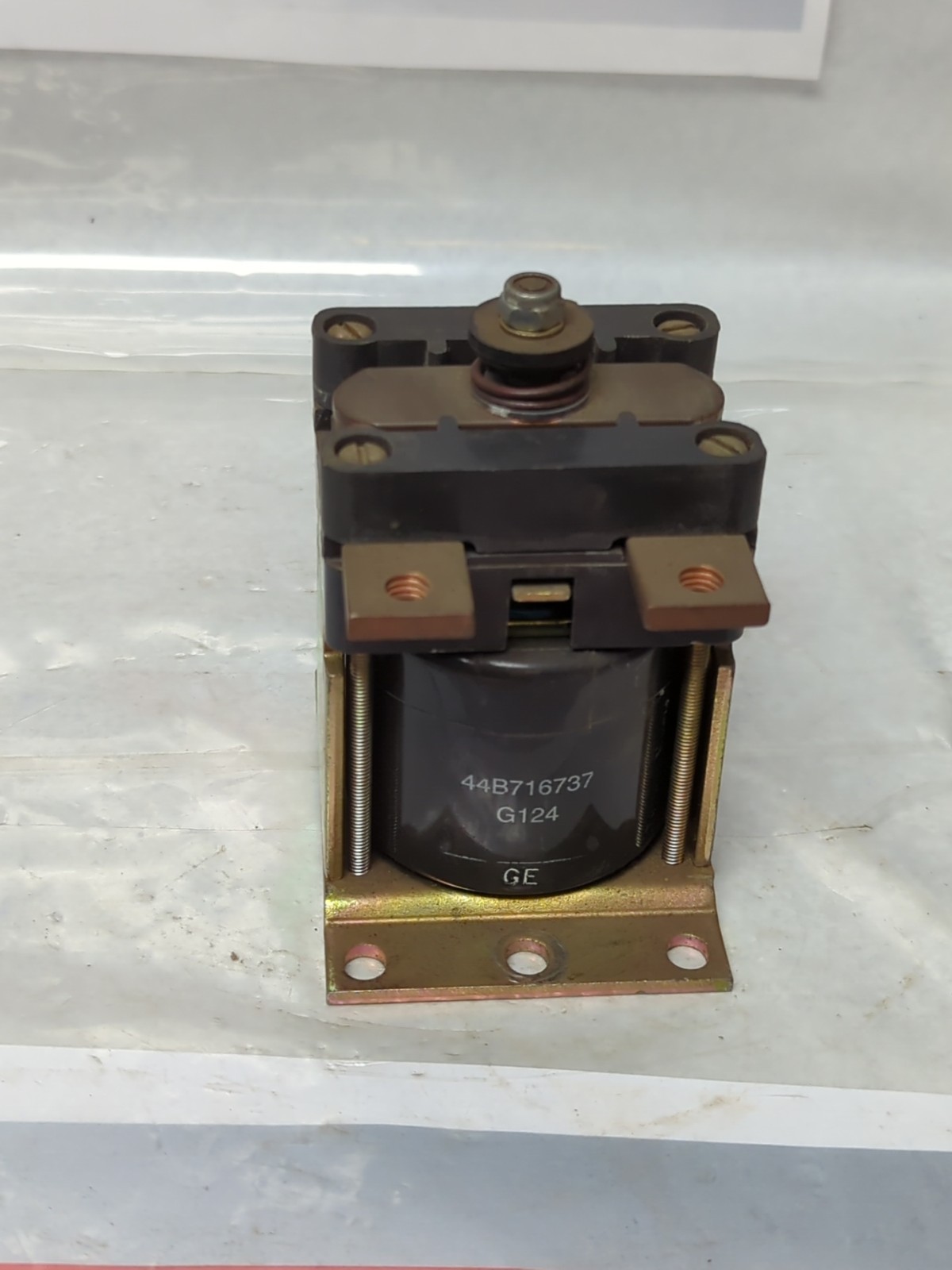 FSIP/GE,CTTA300AH124XN,TYPE A CONTACTOR 24 VOLT 225 AMP PRE-OWNED