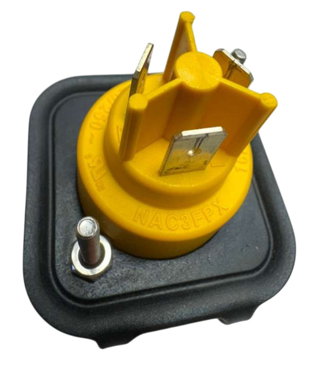 Neutrik NAC3FPX Liechtenstein Powercon Locking Power Connector, 20/250~