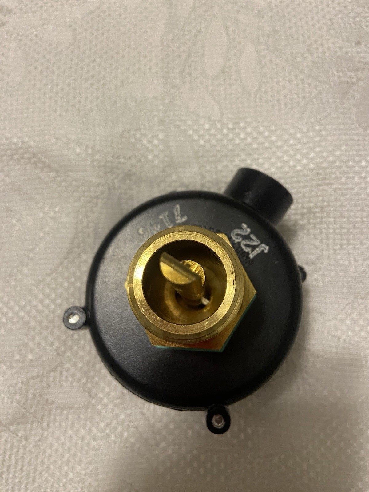 Brass Liquid Flow Switch 2786 B32 Plastic Black Brass Industrial Component