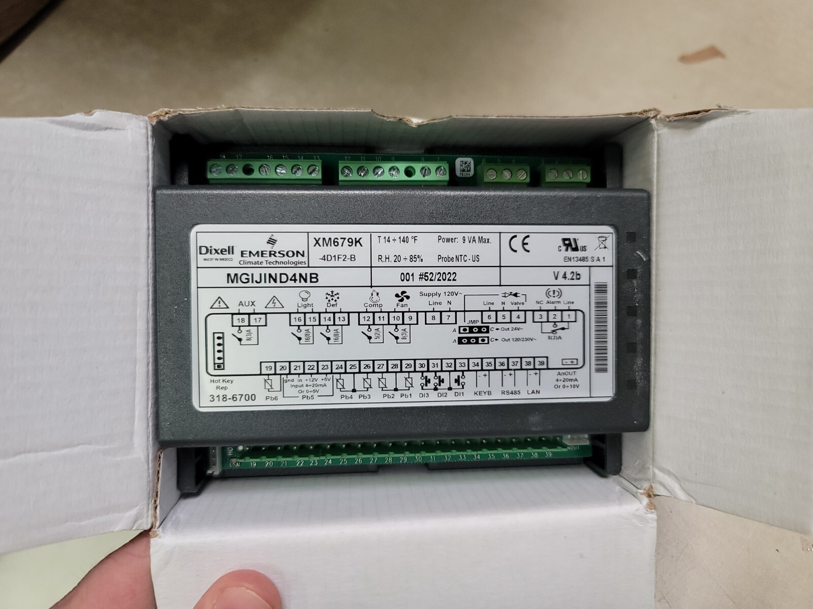NOB Dixell Emerson XM679K-4D1F2B Temperature Controller Climate Relay MGIJIND4NB