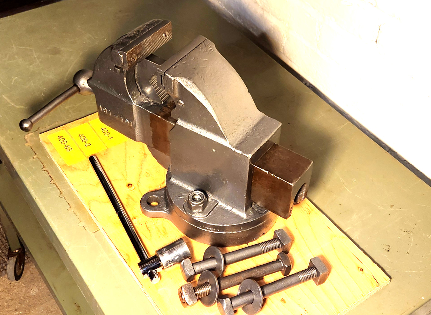 Vintage Prentiss Machinist Bench Vise marked 181-191 w/ swivel base & pipe jaws