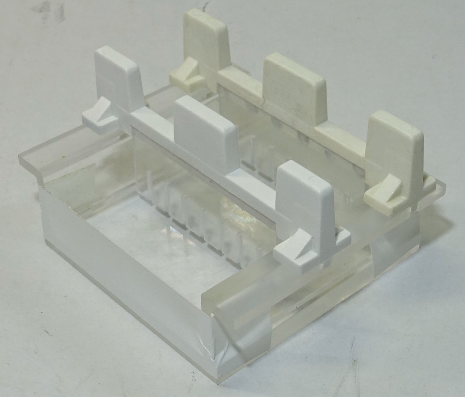 Bio-Rad Mini-Sub Cell GT DNA Electrophoresis Systems, Tray & 2 Combs, Complete