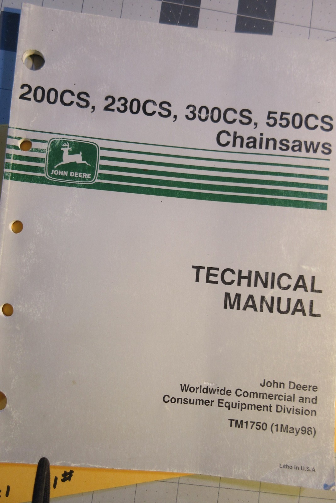 John Deere TM1750 200 230 300 550 CS Chain Saw Technical Service Manual