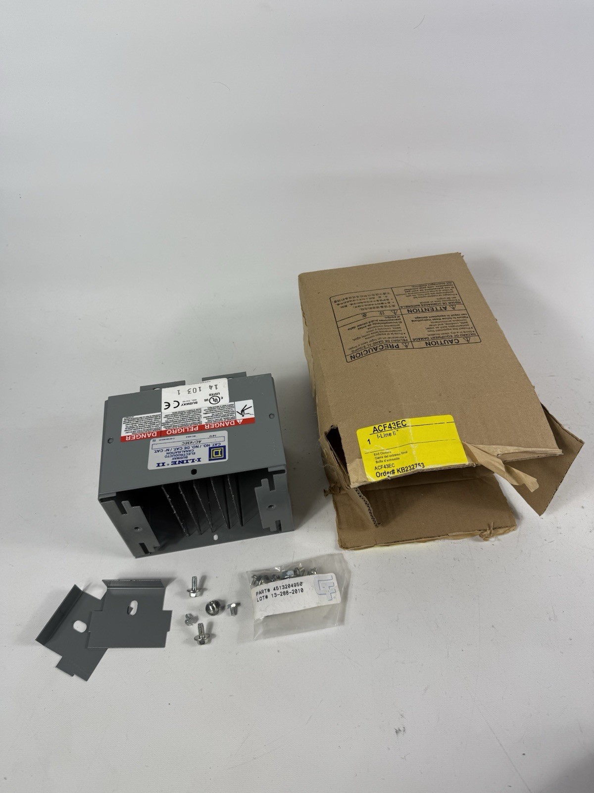 NEW Square D ACF43EC, I-LINE Series 2 Busway end cap / end closure Buss Duct Cap