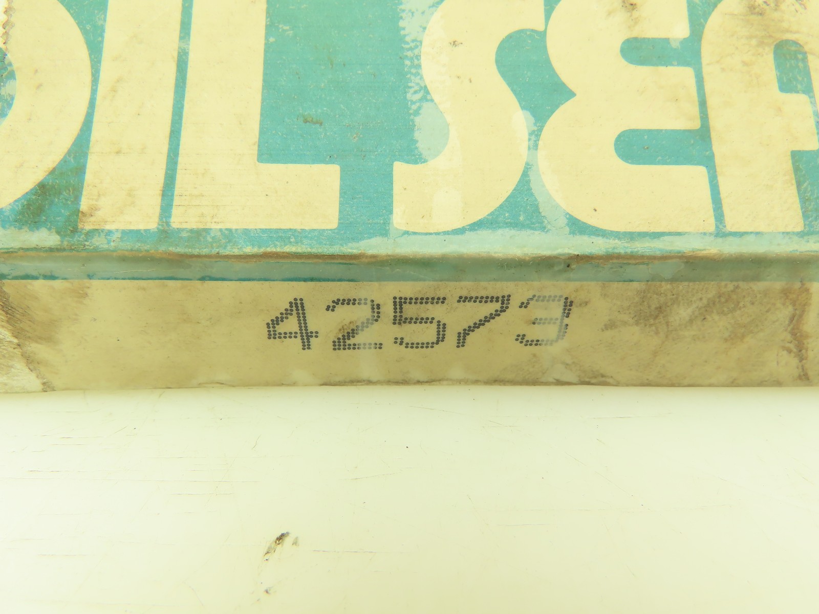 CR 42573 Oil Seal, 4.250 in Shaft, 5.751 in OD, 0.438 in Width