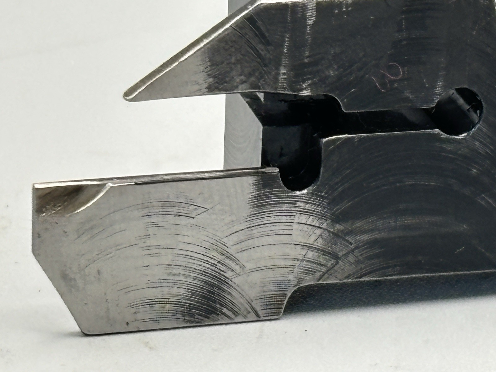 Sandvik RF123E059-08B 1/2″ Shank Indexable Grooving Parting Turning Tool Holder