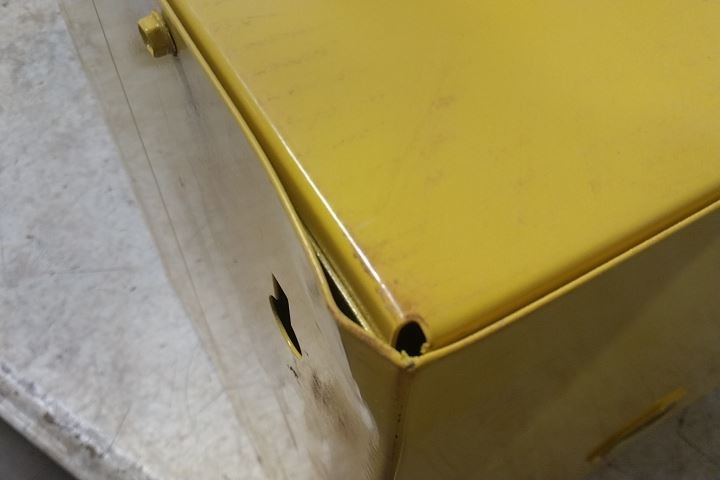 Justrite 890400 4 Gal Cap Yellow Steel Flammables Safety Cabinet