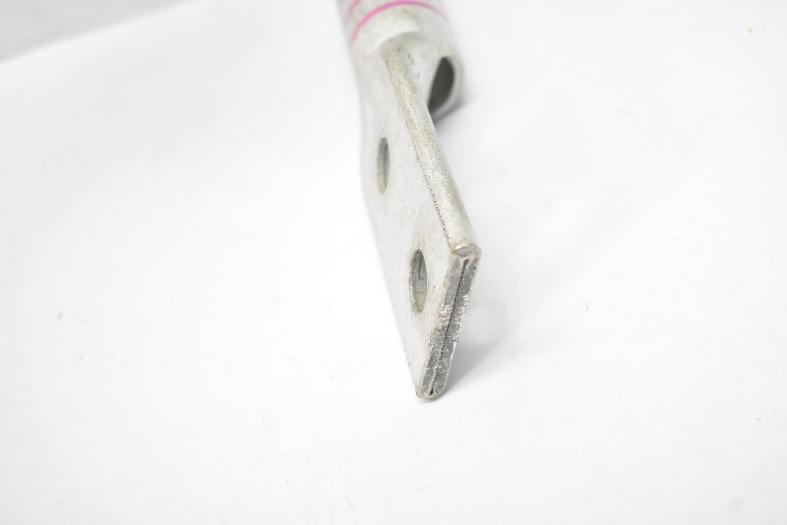Burndy Crimp Connector 2-Hole Compression Lug Pink Stripe DIE L99 Copper Alloy