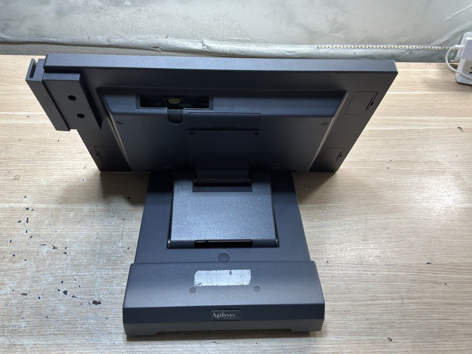 Agilysys J2 225 Integrated Touch Terminal POS System/JUA3361