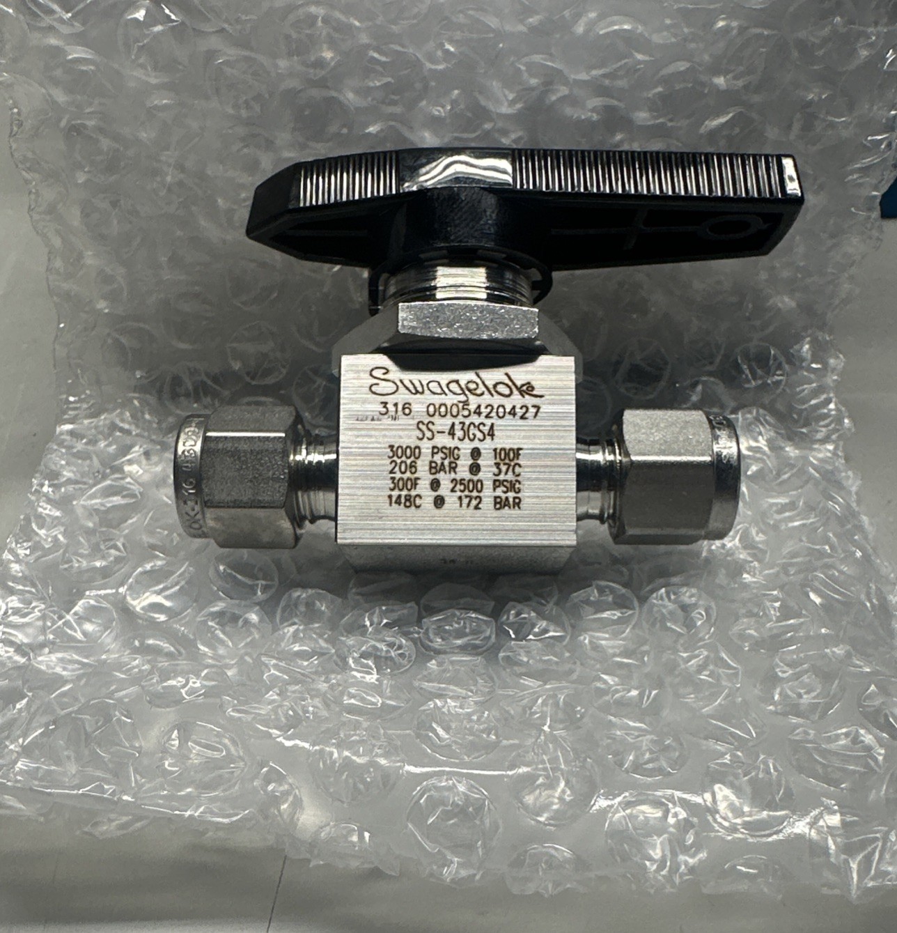 Swagelok SS-43GS4 Ball Valve 1/4” Tubing 3000 PSI Stainless Steel New