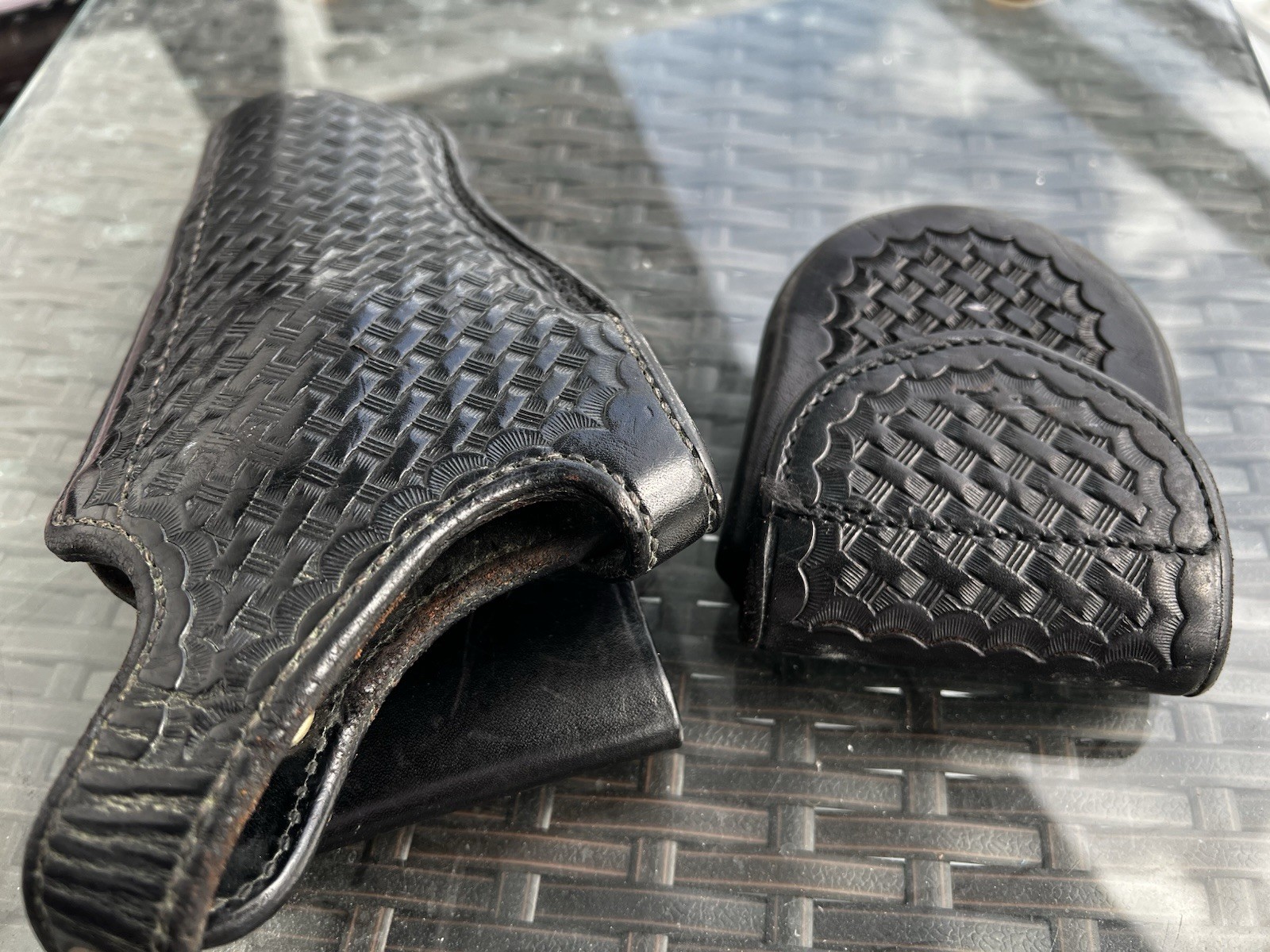 Bianchi #350 Basket Weave Holster, Leather Belt Size 38, Safariland Handcuff