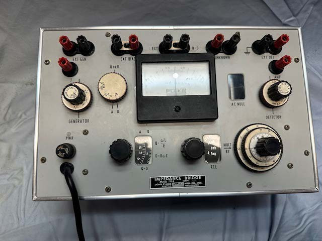 Fluke impedance bridge 710-B