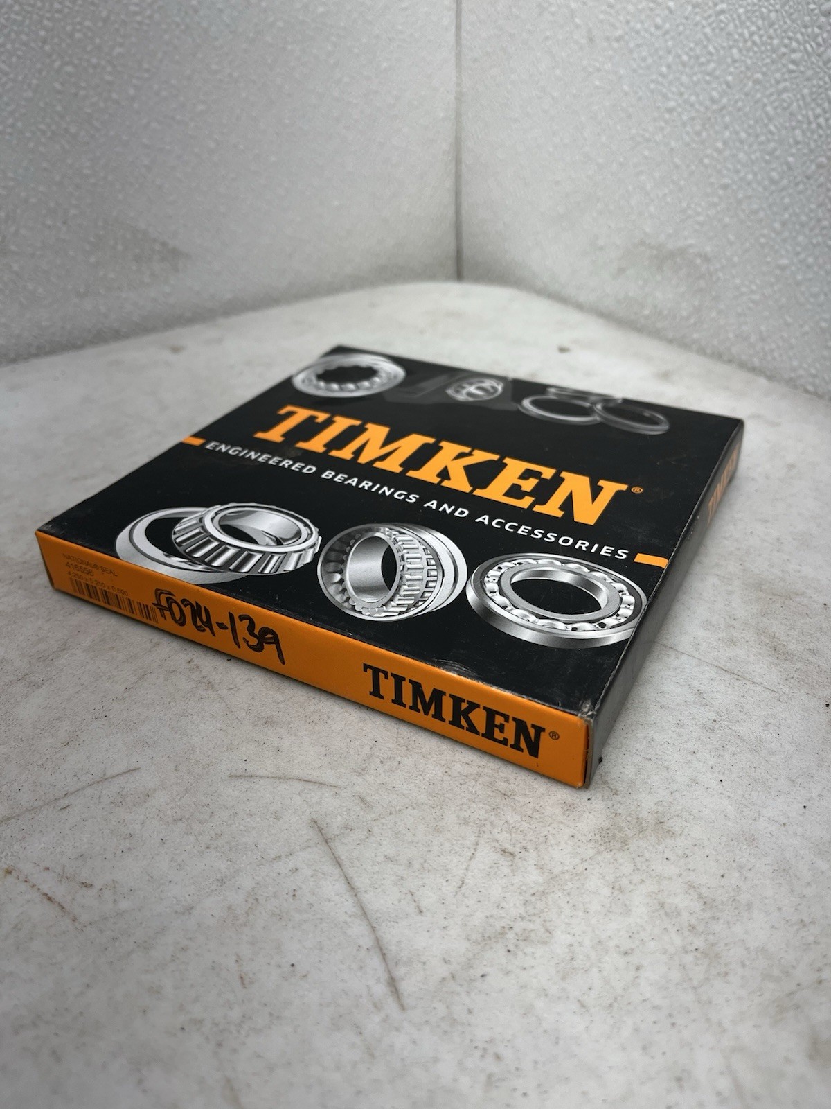 Timken 416556 Nitrile Oil Seal – Solid, 4.250 in Shaft Dia., 5.266 in OD, 0.500″