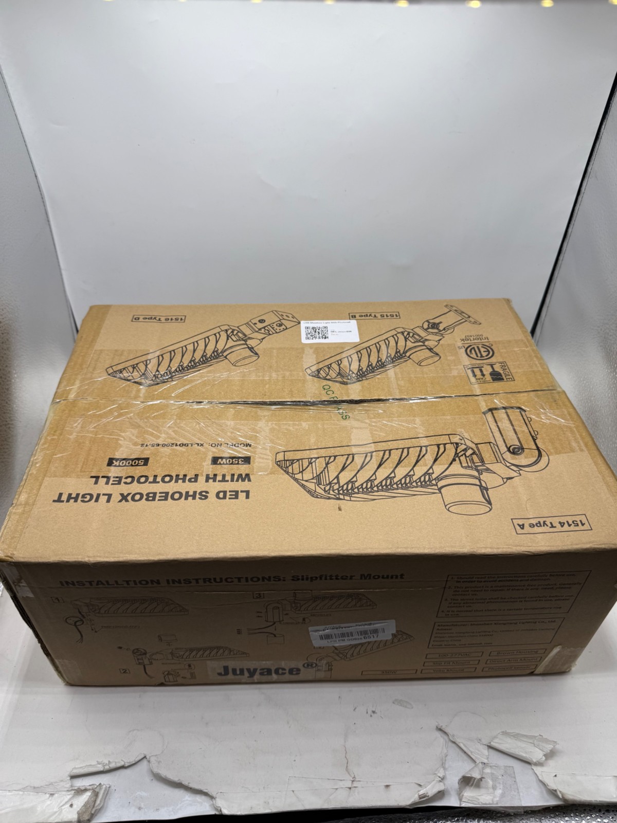 Juyace 350W LED Parking Lot Light with Photocell, 52500LM 5000K, IP65 Dusk to